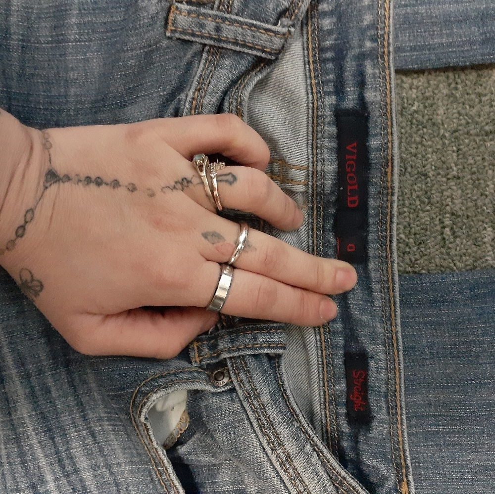 jeans - Picture 3 of 3